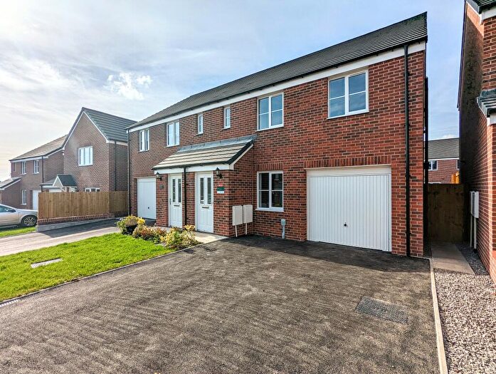 3 Bedroom Semi-Detached House To Rent In Llys Castell Newydd, Bridgend, CF31