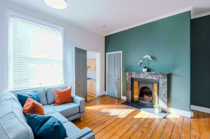 3 Bedroom Flat To Rent In Shortridge Terrace, Newcastle Upon Tyne, NE2