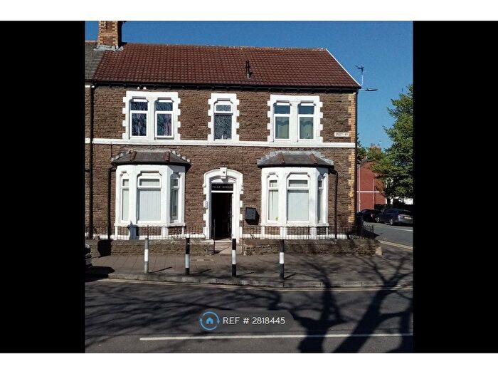 2 Bedroom Flat To Rent In Splott Road, Cardiff, CF24