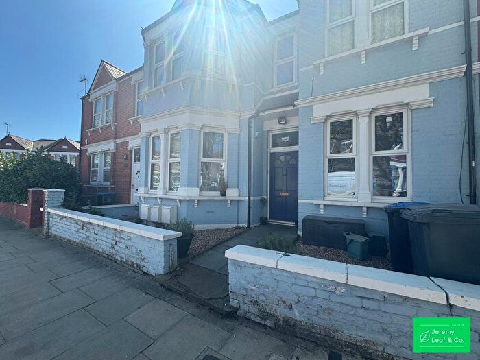 1 Bedroom Flat To Rent In Cedar Road, London, NW2