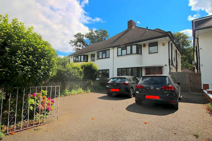 5 Bedroom Property To Rent In Clarence Avenue, London, SW4