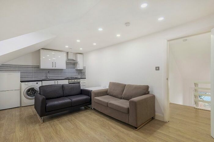 1 Bedroom Flat To Rent In Anerley Road, London, SE19