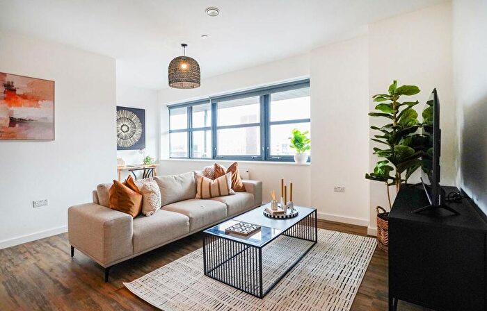 2 Bedroom Apartment To Rent In Young Street, Sheffield, S1
