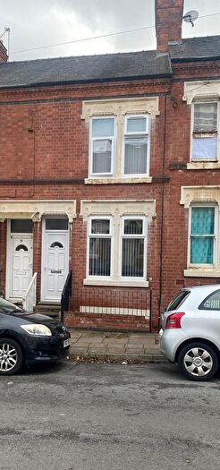 3 Bedroom Terraced House To Rent In Halstead Street, Leicester, LE5