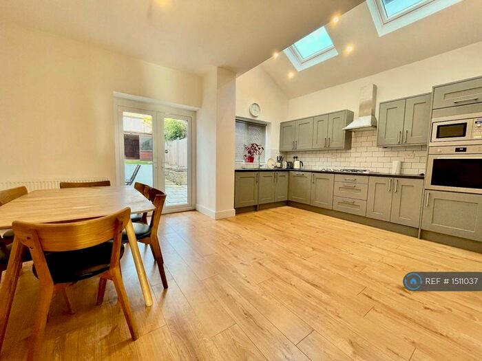 5 Bedroom Terraced House To Rent In Gratton Terrace, London, NW2