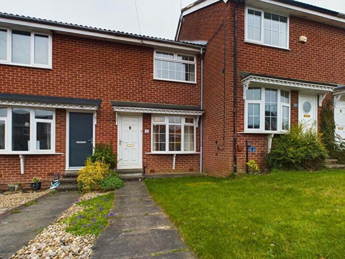 2 Bedroom Town House To Rent In Stonebeck Avenue, Harrogate, HG1