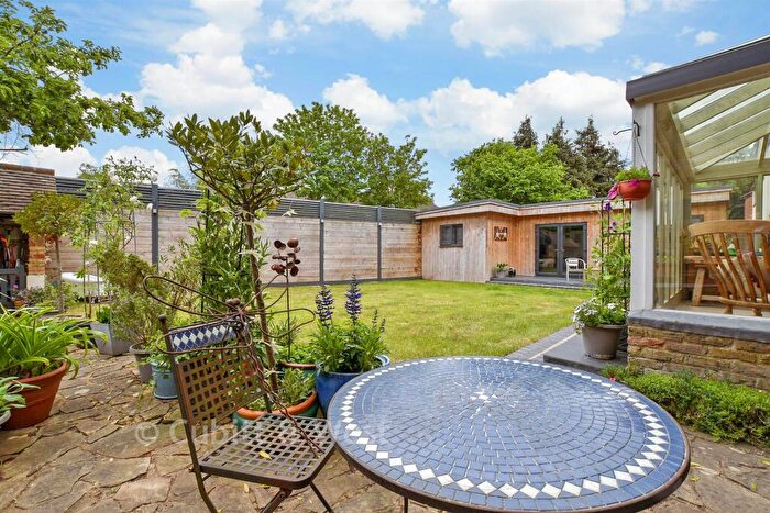 5 Bedroom Semi Detached House For Sale In Camborne Road, South Sutton, Surrey, SM2