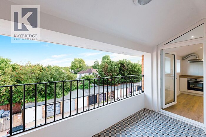 1 Bedroom Flat For Sale In Kingston Road, Epsom, KT19