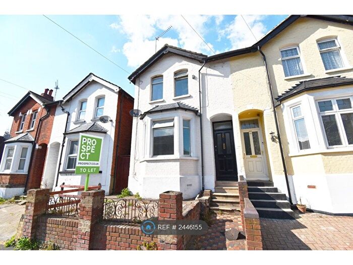 13 Bedroom End Of Terrace House To Rent In Maidenhead, Maidenhead, SL6