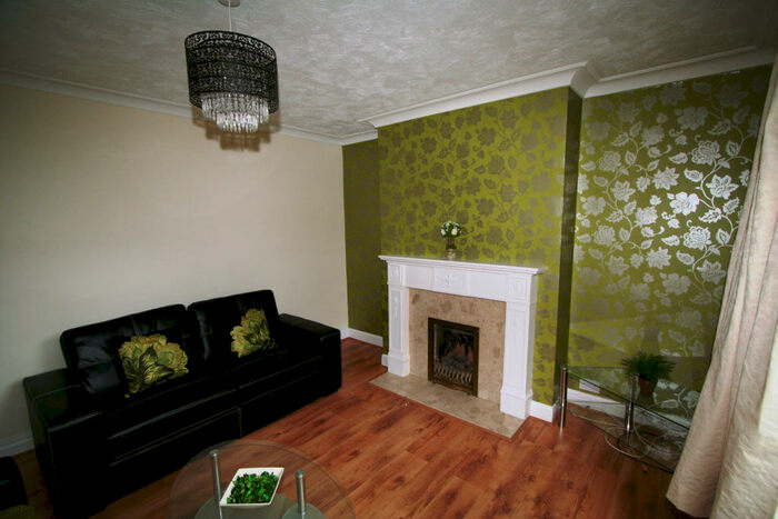 4 Bedroom House To Rent In Langdale Avenue, Leeds, LS6
