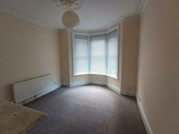 2 Bedroom Flat To Rent In Livingstone Road, Southampton, SO14