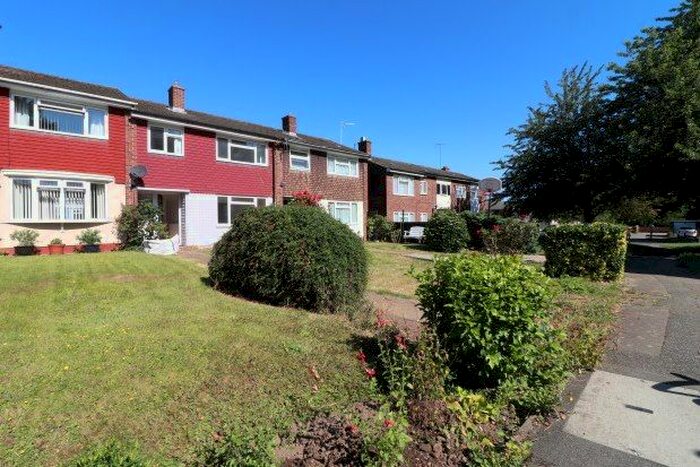 3 Bedroom Terraced House To Rent In Spring Pond Close, Chelmsford, CM2