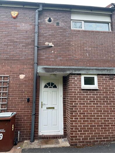 4 Bedroom House Of Multiple Occupation To Rent In Maxwell Close, Nottingham, NG7