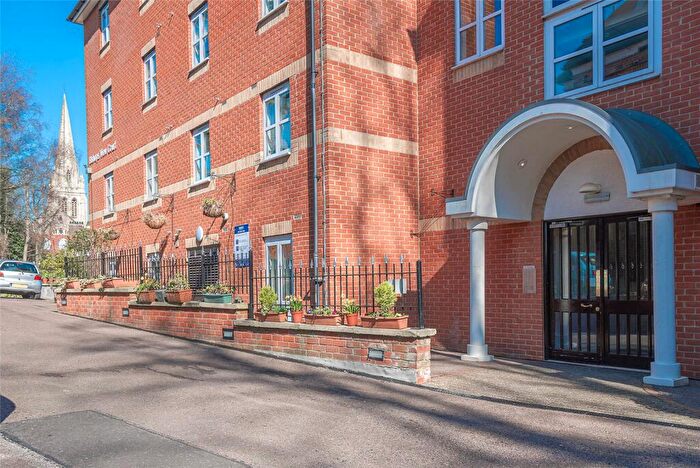 1 Bedroom Apartment For Sale In Church Crescent, London, N10