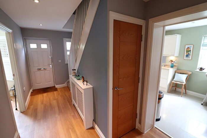 3 Bedroom Detached House For Sale In Sish Lane, Stevenage, Hertfordshire, SG1
