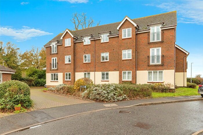 2 Bedroom Flat For Sale In Abbey Road, Wymondham, Norfolk, NR18