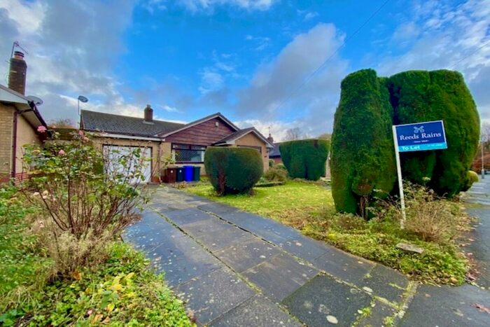 2 Bedroom Bungalow To Rent In Fairhill, Rossendale BB4