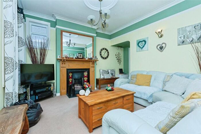 3 Bedroom Terraced House To Rent In Wimbledon, London, SW19