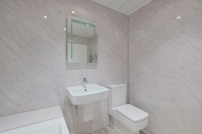 2 Bedroom Apartment To Rent In Scott Street, Motherwell, Motherwell, ML1