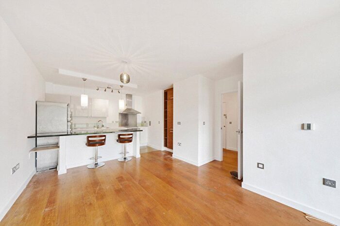 2 Bedroom Flat For Sale In Union Park, Greenwich, London, SE10