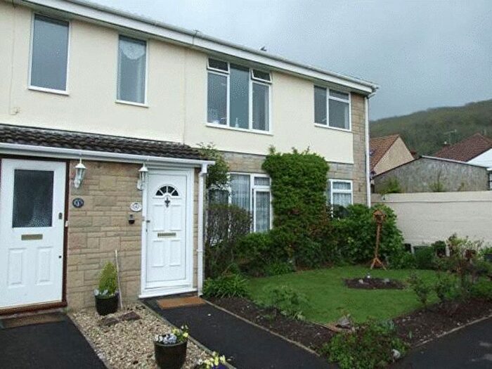 3 Bedroom Flat To Rent In Barry Close, Weston-Super-Mare, BS24