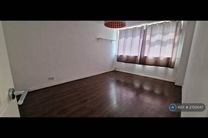 2 Bedroom Flat To Rent In Beckbury Road, Coventry, CV2