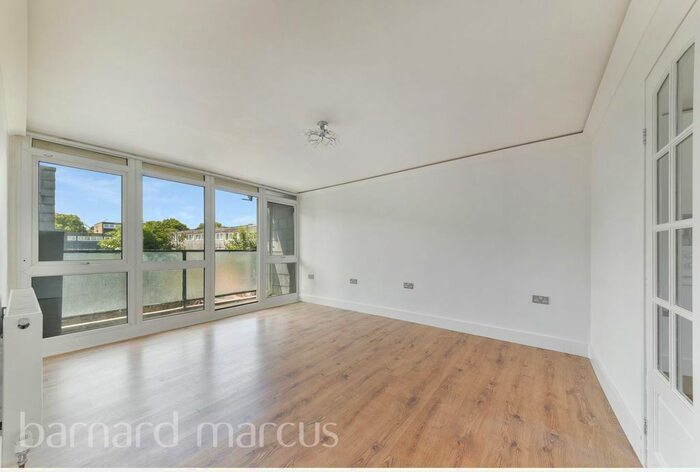 1 Bedroom Flat To Rent In Glanville Road, London, SW2