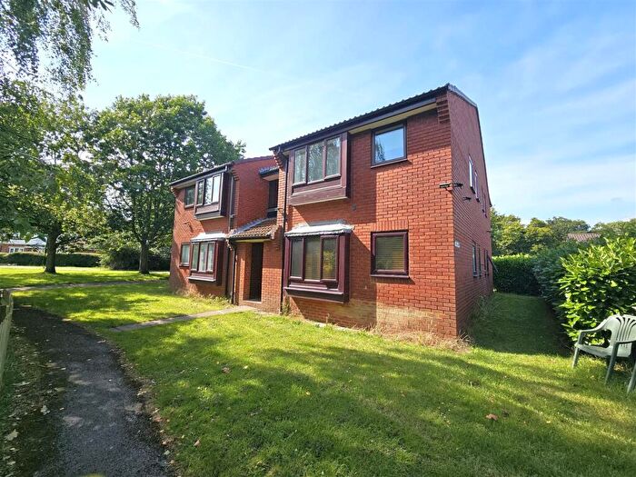 Studio To Rent In Course Park Crescent, Titchfield Common, PO14