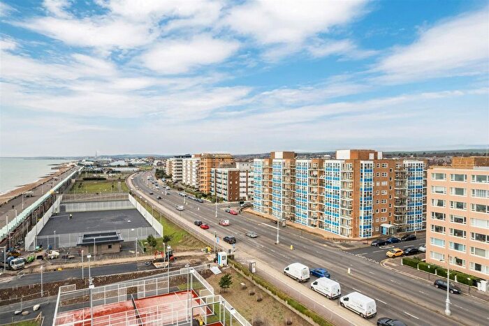 2 Bedroom Flat For Sale In "Channings, " Kingsway, Hove, BN3
