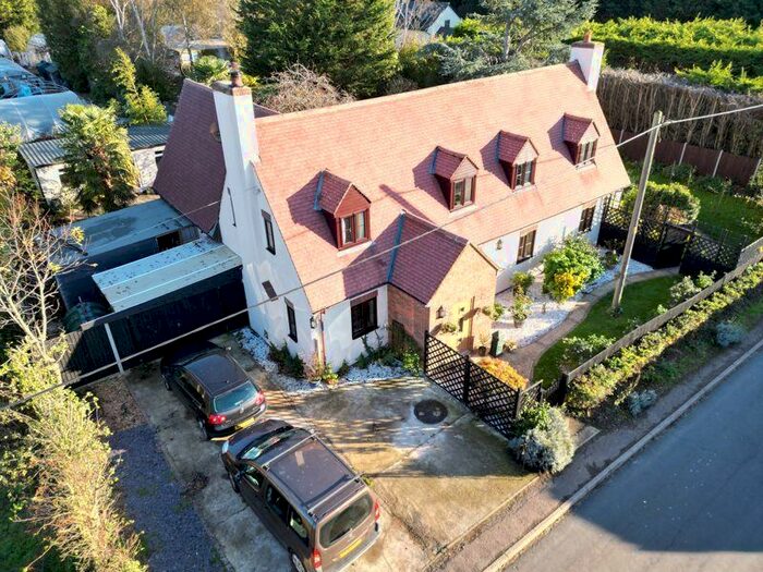 5 Bedroom Detached House For Sale In Rookery Road, Wyboston Village, MK44