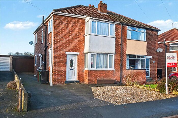3 Bedroom Semi-Detached House For Sale In Lowther Grove, Garforth, Leeds, West Yorkshire, LS25