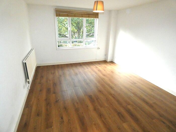 1 Bedroom Flat To Rent In Campbell Road, London, E3