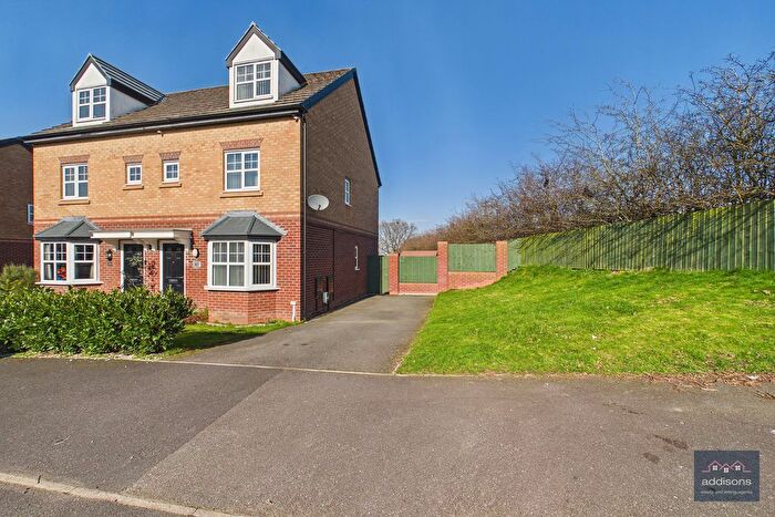 3 Bedroom Semi Detached House For Sale In Jackfield Way, Skelmersdale, WN8