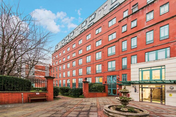 2 Bedroom Flat To Rent In Jubilee Heights, Shoot Up Hill, London, NW2