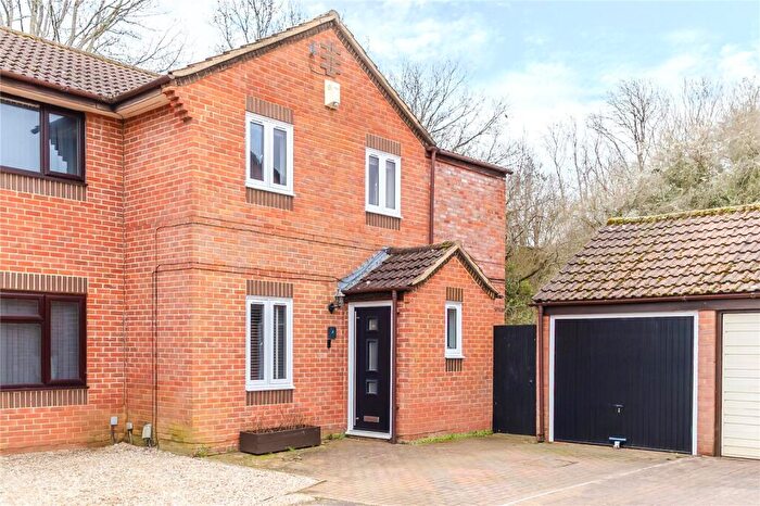 4 Bedroom Semi Detached House For Sale In Hathersage Moor, Liden, SN3