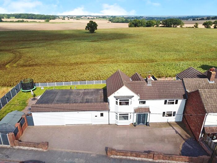 4 Bedroom Semi-Detached House For Sale In Birmingham Road, Ansley, Nuneaton, Warwickshire, CV10