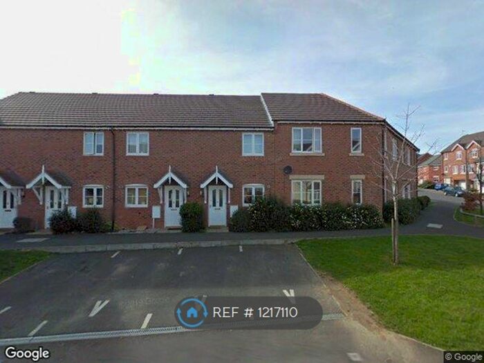 2 Bedroom Maisonette To Rent In Railway Crescent, Shipston-On-Stour CV36