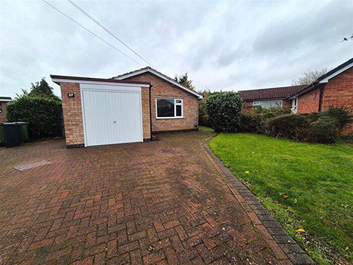 2 Bedroom Bungalow To Rent In Whiteoaks Road, Oadby, LE2