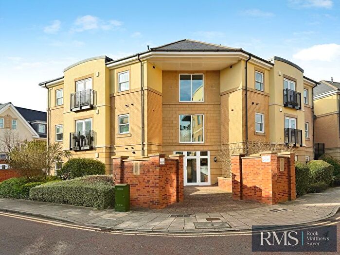2 Bedroom Flat For Sale In Grove Park Crescent, Newcastle Upon Tyne, NE3