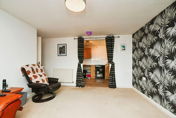 1 Bedroom Flat For Sale In Combe Walk, Devizes, SN10
