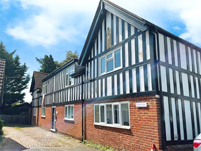 2 Bedroom Flat To Rent In The Firs, High Street, Aylesbury, HP22