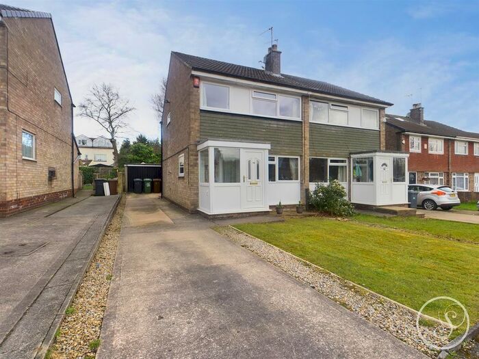 3 Bedroom Semi-Detached House To Rent In Sunningdale Avenue, Alwoodley, Leeds, LS17