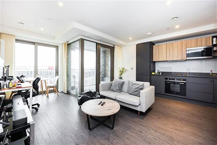 1 Bedroom Flat To Rent In , E16