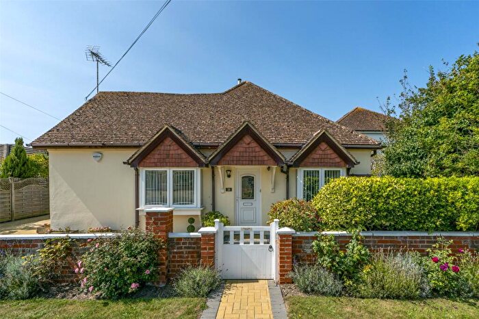 2 Bedroom Bungalow For Sale In West Drive, Ferring, Worthing, West Sussex, BN12