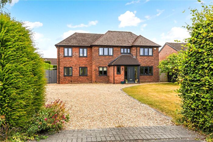4 Bedroom Detached House For Sale In Olivers Battery Road South, Winchester, Hampshire, SO22