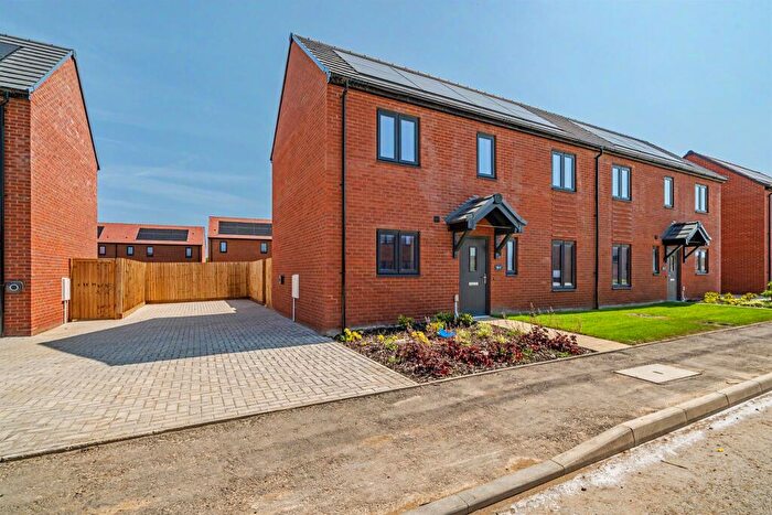 3 Bedroom Semi Detached House For Sale In Peacock Drive, Bradwell, Great Yarmouth, NR31