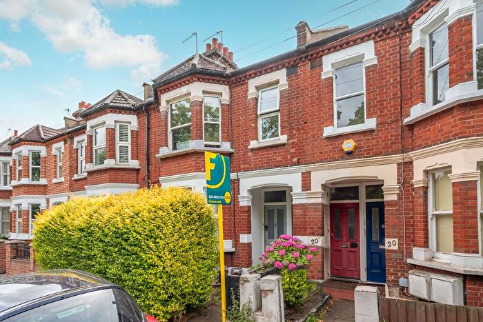 2 Bedroom Flat For Sale In Quicks Road, South Wimbledon, London, SW19