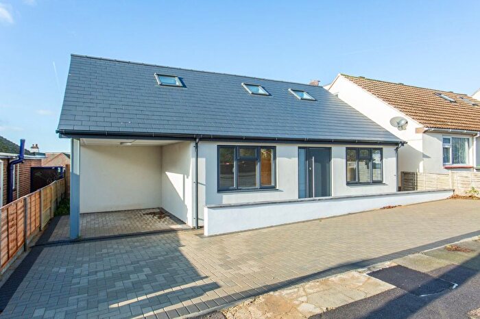 4 Bedroom Bungalow For Sale In Herne Avenue, Herne Bay, Kent, CT6