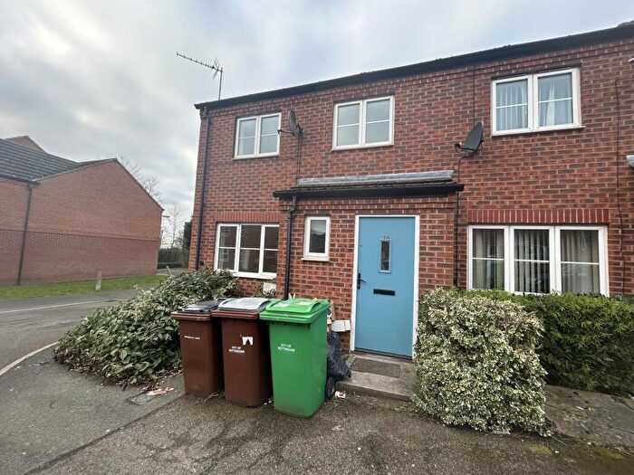 3 Bedroom House To Rent In Millidge Close, NG5