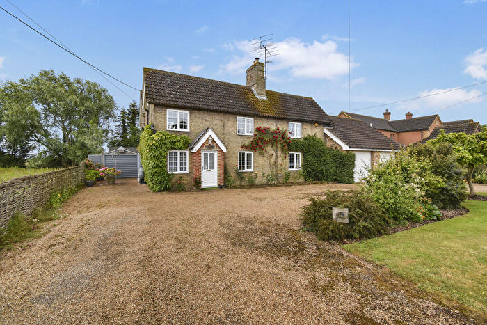 4 Bedroom Detached House For Sale In East Hatley, Sandy, SG19